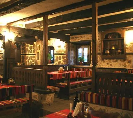 Pensión Valevicata 3*